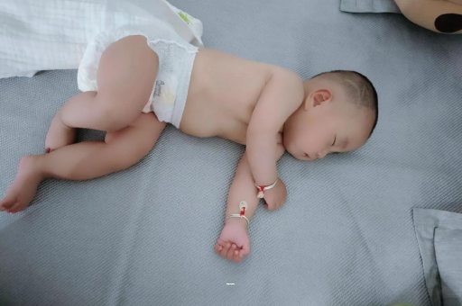 台州宝宝突然很多眼屎
